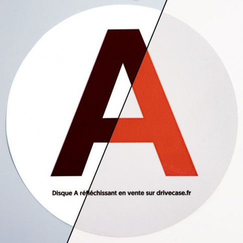 Reflektierende Scheibe, selbstklebend, individuell gestaltbar