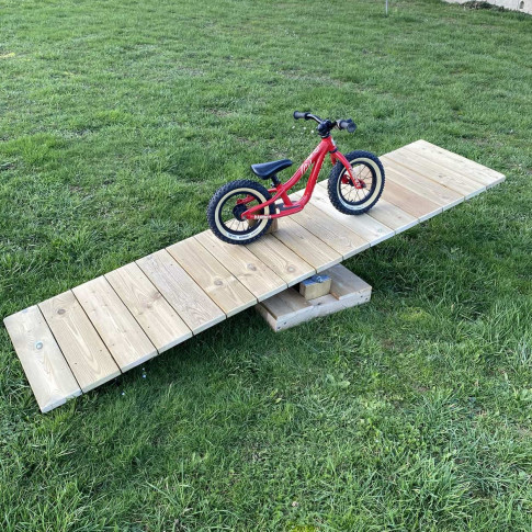 Wippbrett für Kinderparcours
