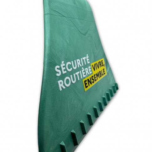 Recycelte Eiskratzer