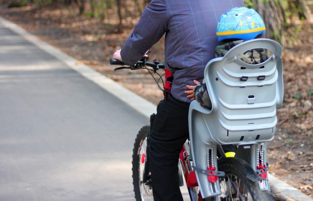 Non-port du casque à vélo obligatoire pour les enfants de moins de 12 ans -  ActiROUTE