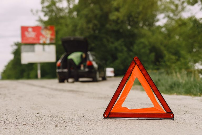 équipements obligatoires en voiture