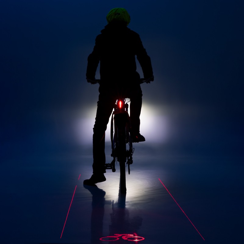 A vélo, jamais sans lumière la nuit !