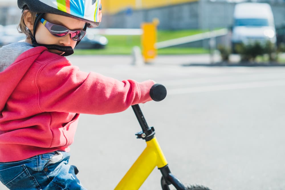 Education-routière-jeunes-enfants-prévention-enfant-vélo-exterieur (1)
