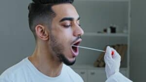 test drogue salivaire avantages et inconvenients